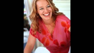 L Presents - Jeri Ryan