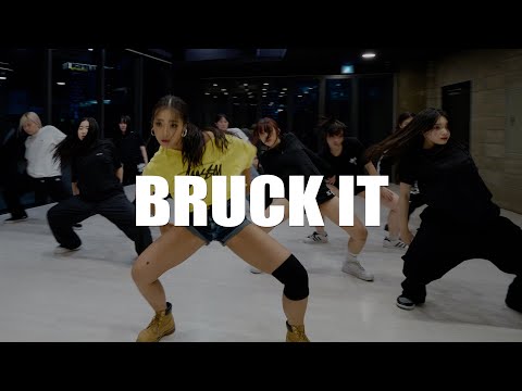 Spice, Jugglerz - Bruck It / Kayah Girls Hip Hop Dance Choreography