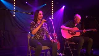 Echobelly - Something Hot in a Cold Country live in Edinburgh