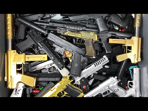A Huge Arsenal of Weapons ! A Lot of Toy Guns ! What weapons are in my collection? ( BB GUNS )