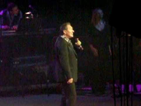 Karel Gott -  Když muž se ženou snídá  Live 2008