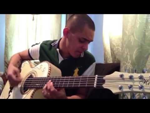 Alexis Villa tus bellos pechos