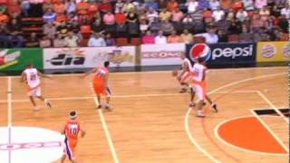 preview picture of video 'Highlights: Cangrejeros 79 vs Atleticos 89 @ San Germán'