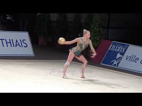 Kseniya MOUSTAFAEVA (FRA) ball - 2016 Thiais EF