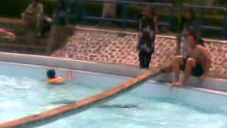preview picture of video 'kecelakaan tragis di kolam   renang   selorejo'