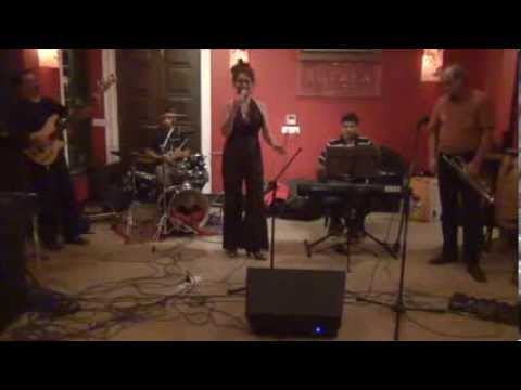 Marina Xavier-La Vie En Rose