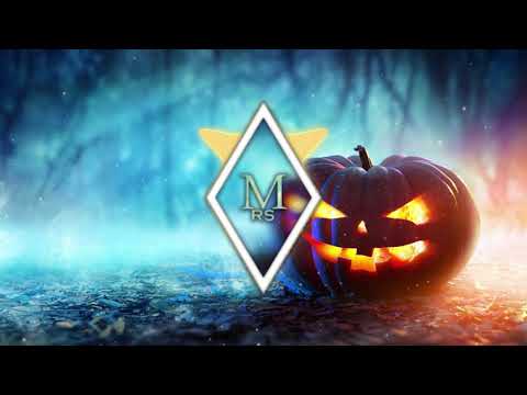 Betty Booom & Ashley Slater - Spooky Scary Skeletons