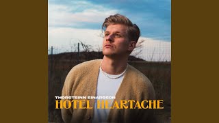 Kadr z teledysku Hotel Heartache tekst piosenki Thorsteinn Einarsson