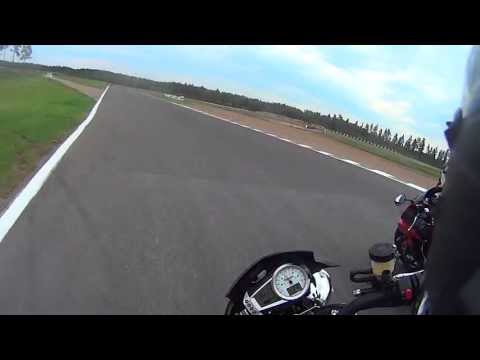 Moottoripyöräily: Alastaro rataa