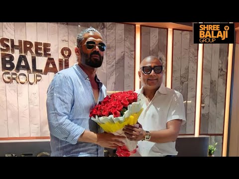 "Suniel Shetty," our brand ambassador, who recently stopped by "Odelia" at the Agora City Centre