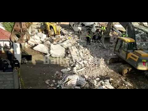 Kërkimet në shtëpinë e familjes Lala në Durrës, kontrolle për gjetjen e dy vajzave binjake