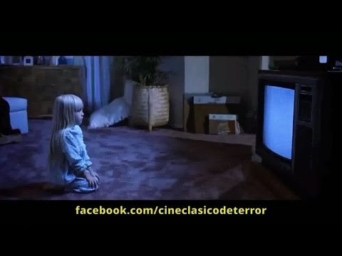 download lagu mp3 mp4 Poltergeist Ya Estan Aqui, download lagu Poltergeist Ya Estan Aqui gratis, unduh video klip Poltergeist Ya Estan Aqui