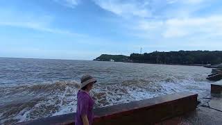 Biển Đồ Sơn 1 buổi chiều sóng to.