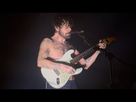 Biffy Clyro - Different People (LIVE Madrid Feb 2026 La Riviera)