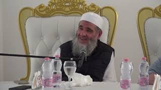 بكاء الشيخ مشهور بن حسن حينما ذكر شيخه الألباني رحمه الله من رحلة كوسوفا image