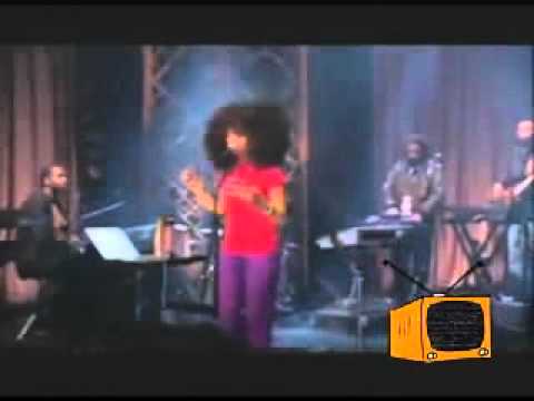 Erykah Badu - Other Side of the Game (Live) Soul Stage 2008