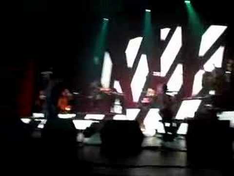 Mark Ronson: "Just" Feb '08. Manchester Apollo.