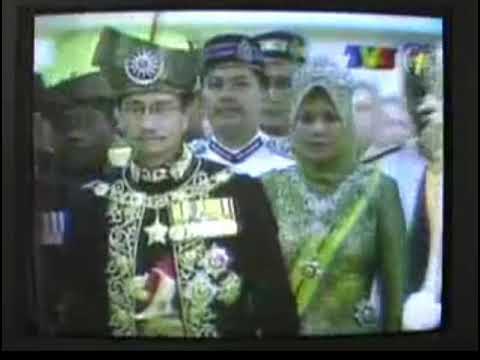Video : Nobat Diraja Terengganu (Lagu Iskandar @ Raja Berangkat) Istiadat Pertabalan YDPA 2007
