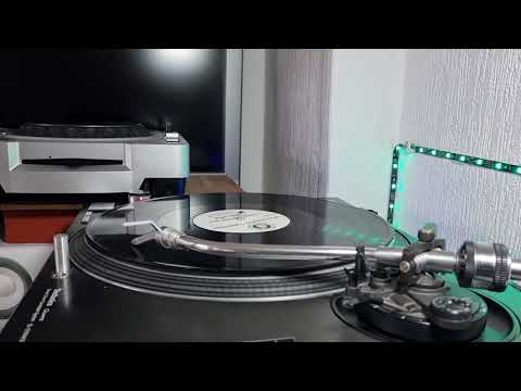 Ed Case feat. Shelley Nelson - Something in Your Eyes (Remix) - Quality Control - 2006 UK Garage