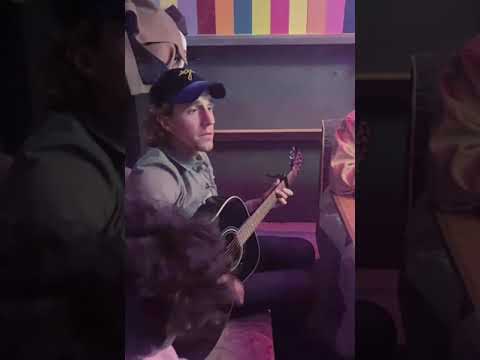 Chant Corse en duo avec Grand corps malade !