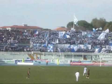 Pescara Portogruaro;immagini curva Pescara e partita. cece 2° Video