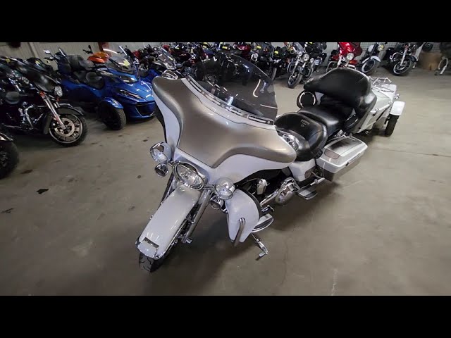 2009 Harley-Davidson® Electra Glide® Ultra Classic Motorcycle