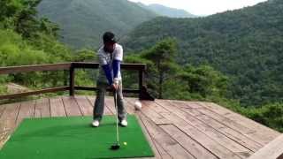 preview picture of video 'Driver shot of Yeakwon Choi at Young-gwang golf club in Korea.'