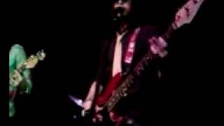 100 Monkeys &quot;Looker&quot; Live