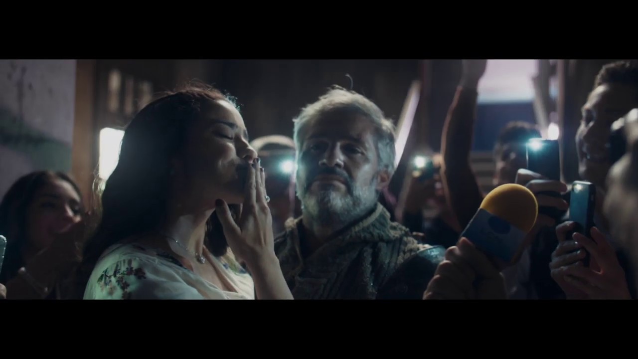 Teaser de nuestro cortometraje 'Qué verán los dragones en chicas como yo'.