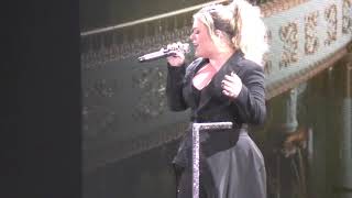 Kelly Clarkson - Never Enough (Loren Allred cover) @Allstate Arena - Chicago, IL - 2/22/2019