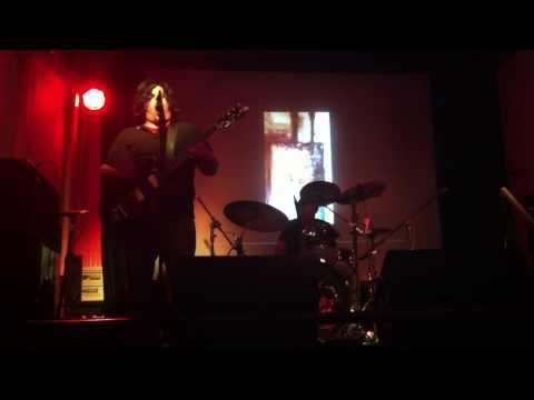 Zoas - Comprender ( en vivo 02/09/13 - Ciclo Goodbye Monday - Emergente Bar)