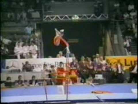 89 Worlds WAG Team Finals Wang Wenjing (CHN) UB