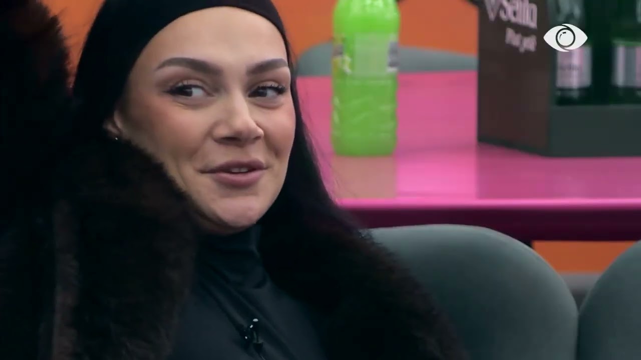 “Faleminderit për besimin…”/ Mateo performon këngën e tij në “Unë vlej”, banorët e duartrokasin
