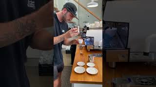 Download lagu Australian Specialty Coffee barista vs Italian Barista☕️ #italiancoffee #coffeevideo #cafe mp3