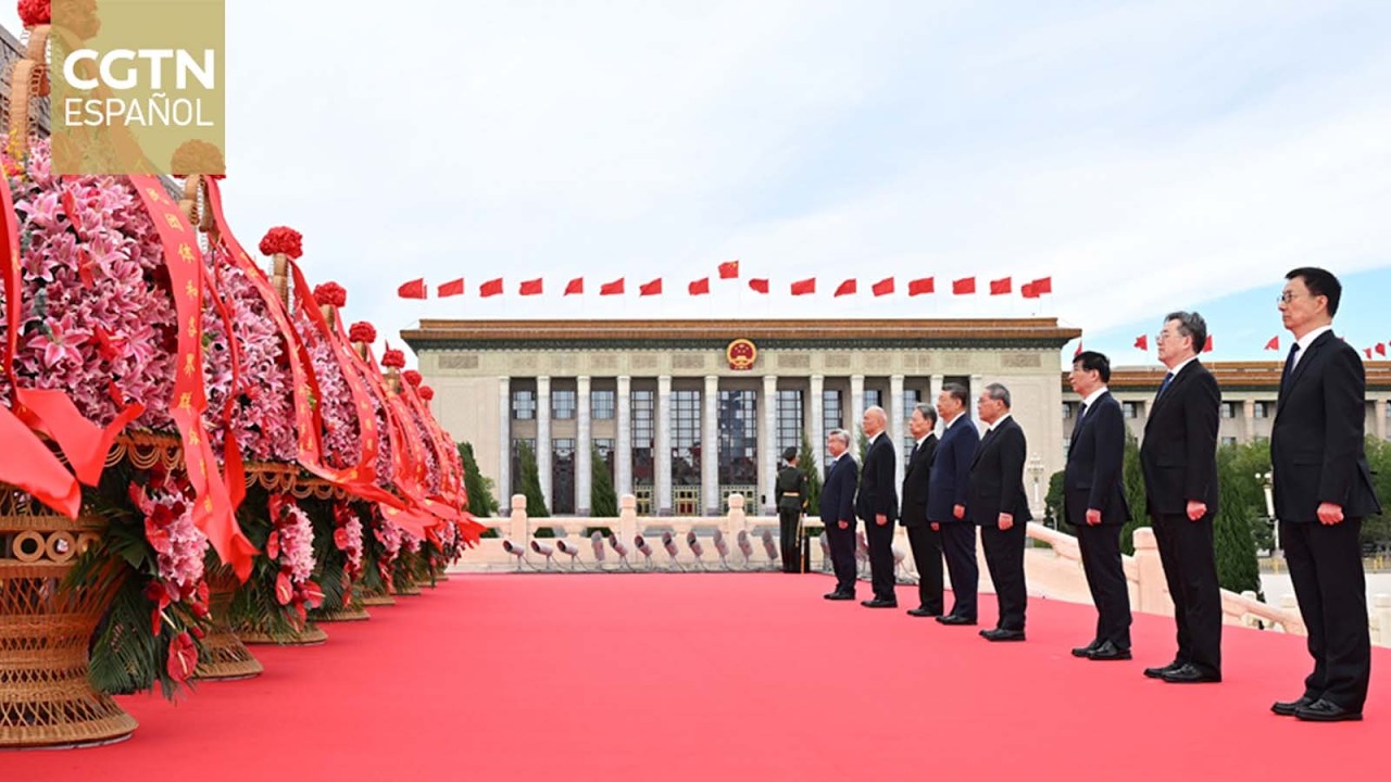 China conmemora el 13º Día de los Mártires en honor a los héroes caídos