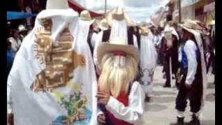 preview picture of video 'Chalcatongo de Hidalgo, Tlax., Oax.  Carnaval 2009'