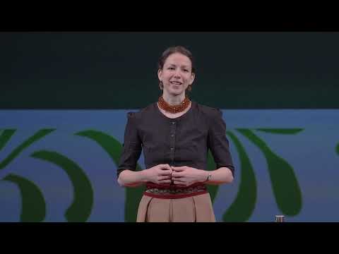 Amér' én mindig dúdolok... | Lilla Tóth | TEDxDebrecen