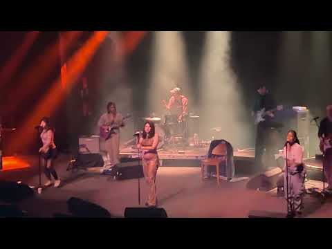 ELIZA - Fires + Lava / Treacle @ O2 Kentish Town, London 17/11/2023 (4/11)