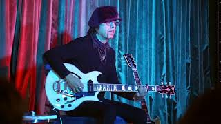 Johnny A - Walk Away Renee'