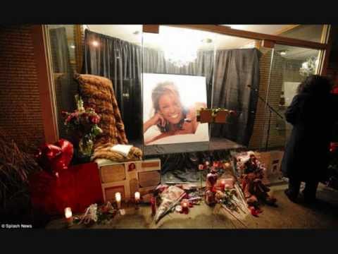 R.I.P WHITNEY HOUSTON : FUNERAL PROCESSION PICTURES