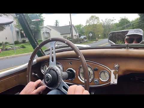 1959 Austin-Healey 3000 - driving