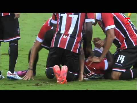 São Paulo vira e derrota a Ponte Preta por 2 x 1   15-03-2015