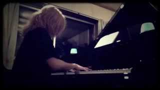 Alone Again (Naturally) - Gilbert O’Sullivan [Huge M Piano Cover]