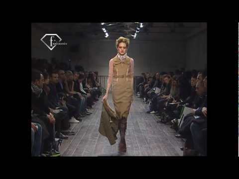 fashiontv | FTV.com - MILAN MAN F/W 2009-10-  ANDREW MACKENZIE