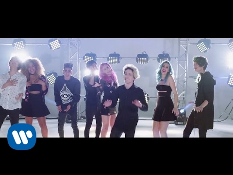 Sweet California - Vuelves (feat. CD9) (Videoclip Oficial)