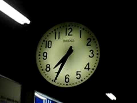 オーバーアクション