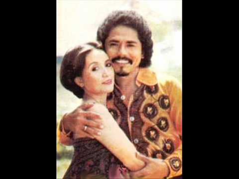 Titiek sandhora & Muchsin   Dunia Belum Kiamat  Martayuda