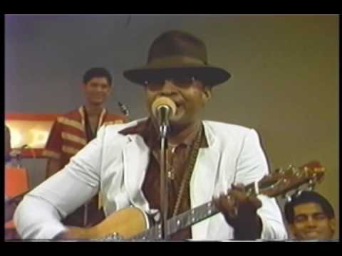 CHECHE ABREU (video 80's) - El Telecable - MERENGUE CLASICO
