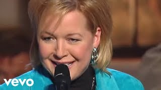 Polly Copsey, Jeff &amp; Sheri Easter - Swing Low, Sweet Chariot (Live)
