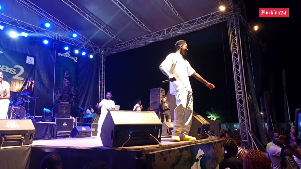 FESTICAS 2026: Le public entonne en coeur le titre Ropero de Reman